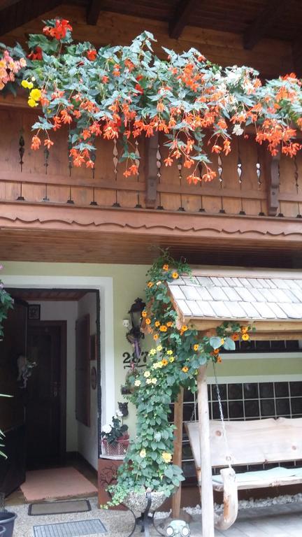Hotel Haus Grundner Grosssolk Exterior foto